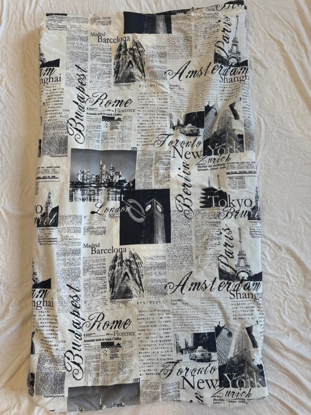 ALAMODE Home Bedlam Passport King Mini Set Travel Print Duvet Cover & 2 shams
